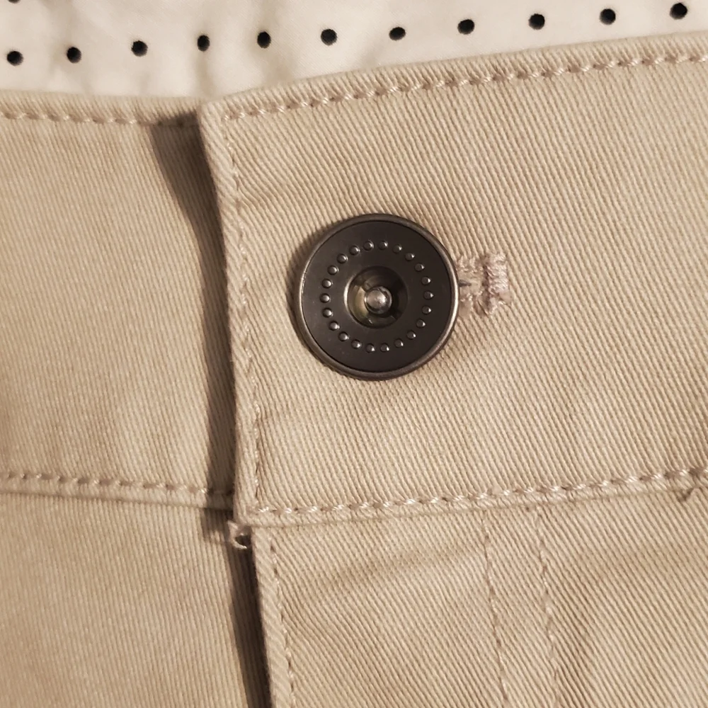 Christopher & Banks Color Tan Khaki  Capri Pants Women's SIZE 10 Stretch - Picture 8 of 11